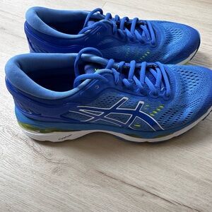 Asics Gel-Kayano 24 (size 8)